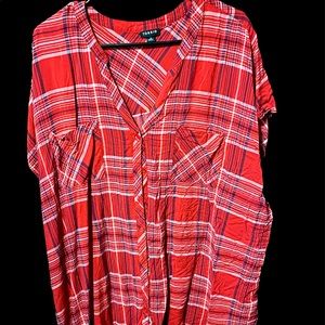 Short sleeve button up